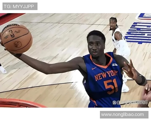 活塞队重建进展显著年轻球员崭露头角未来可期