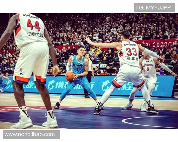 林良铭展现边路突破技巧助力球队进攻提升精彩瞬间回顾 林良铭展现边路突破技巧助力球队进攻提升精彩瞬间回顾